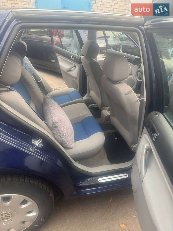 Хэтчбек Volkswagen Golf 2000 в Хмельницком