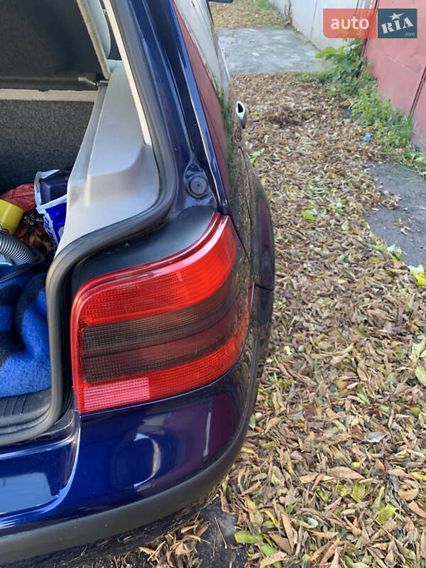 Хэтчбек Volkswagen Golf 2000 в Хмельницком