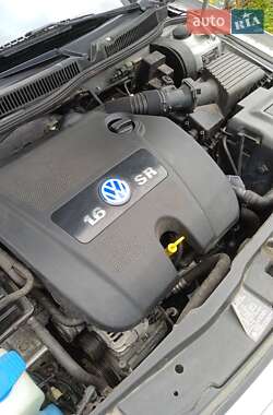 Хэтчбек Volkswagen Golf 2002 в  фото 13 Хэтчбек Volkswagen Golf 2002 в