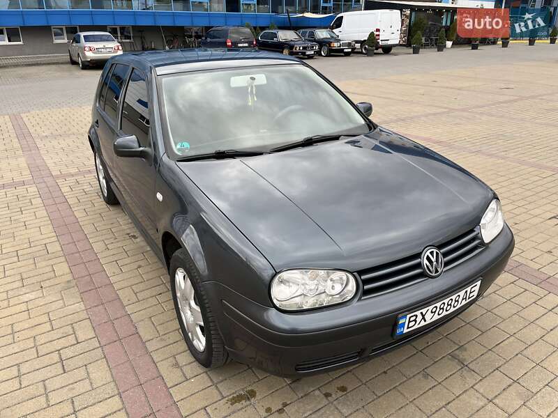Хетчбек Volkswagen Golf 2001 в Хмельницькому