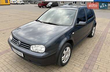 Хетчбек Volkswagen Golf 2001 в Хмельницькому