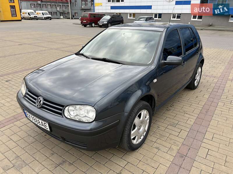 Хетчбек Volkswagen Golf 2001 в Хмельницькому