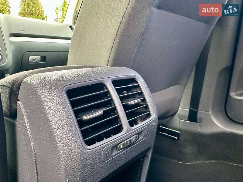 Хетчбек Volkswagen Golf 2008 в Полтаві