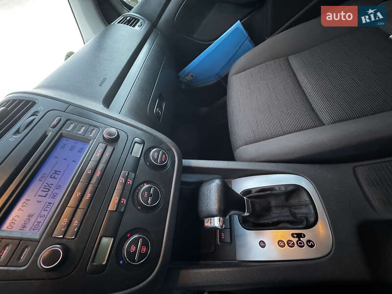 Хетчбек Volkswagen Golf 2005 в Тернополі