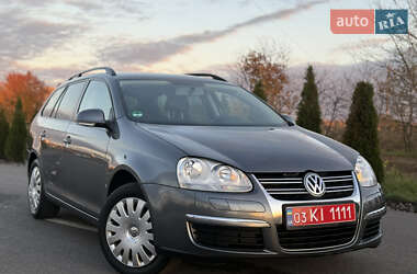 Універсал Volkswagen Golf 2009 в Березані