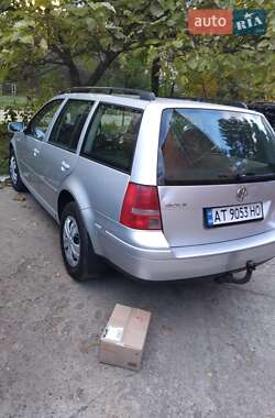 Универсал Volkswagen Golf 2003 в Черновцах