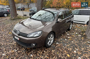Универсал Volkswagen Golf 2010 в Луцке