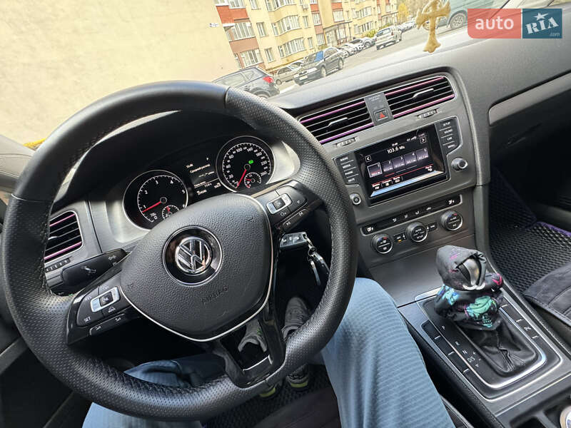 Универсал Volkswagen Golf 2013 в Хмельницком