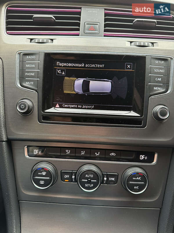 Универсал Volkswagen Golf 2013 в Хмельницком