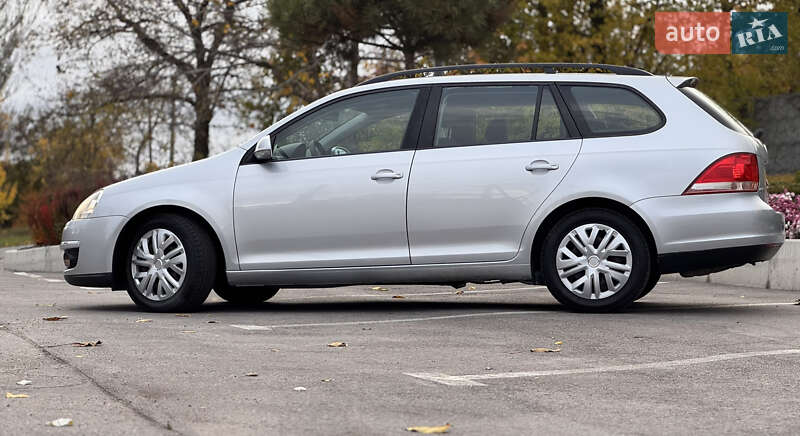 Универсал Volkswagen Golf 2008 в Запорожье