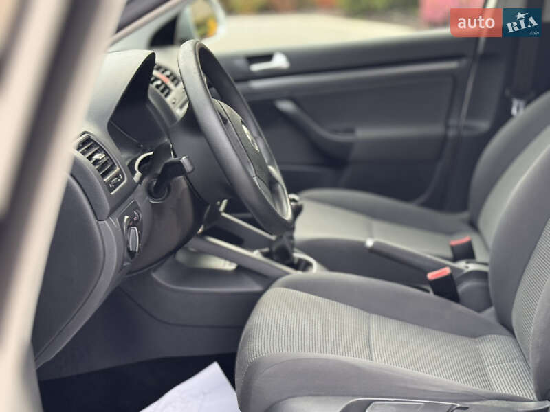 Универсал Volkswagen Golf 2008 в Запорожье