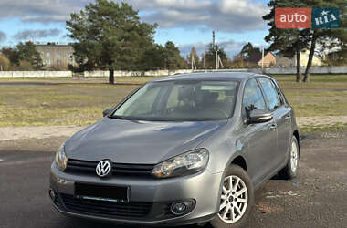 Хетчбек Volkswagen Golf 2012 в Сарнах