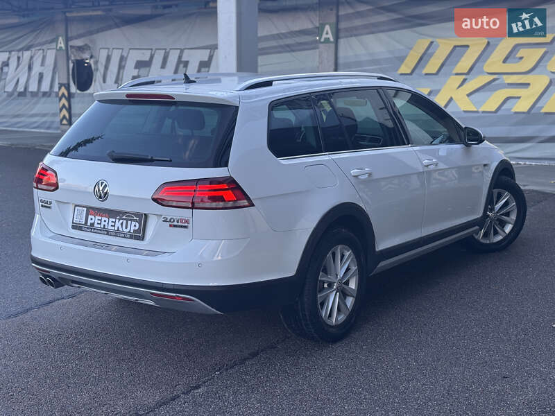 Универсал Volkswagen Golf 2017 в Киеве фото 8 Универсал Volkswagen Golf 2017 в Киеве