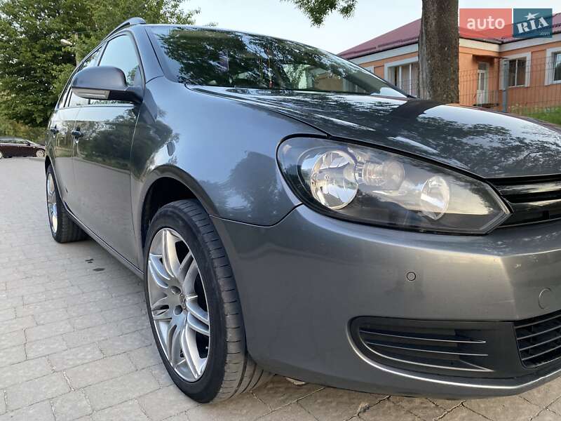 Універсал Volkswagen Golf 2010 в Хмельницькому