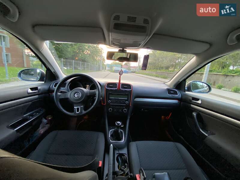 Універсал Volkswagen Golf 2010 в Хмельницькому