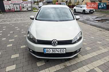 Хетчбек Volkswagen Golf 2010 в Тячеві