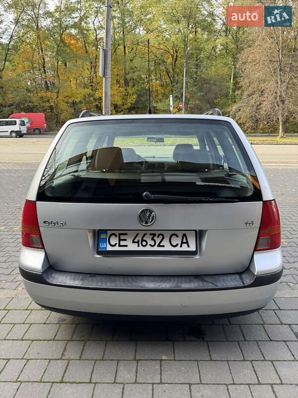 Универсал Volkswagen Golf 2001 в Черновцах