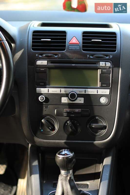 Хетчбек Volkswagen Golf 2006 в Тульчині