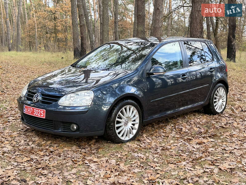 Хэтчбек Volkswagen Golf 2007 в Сумах