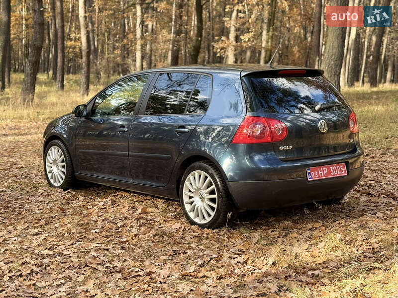 Хэтчбек Volkswagen Golf 2007 в Сумах