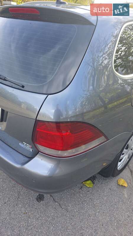 Универсал Volkswagen Golf 2011 в Умани