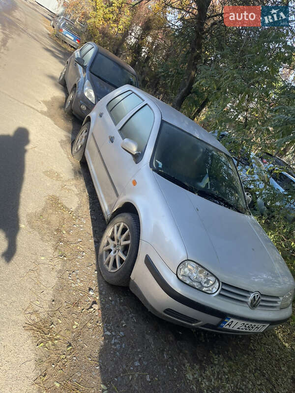 Volkswagen Golf 1998