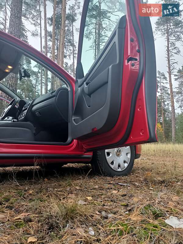 Хетчбек Volkswagen Golf 2006 в Горенці