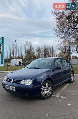 Хэтчбек Volkswagen Golf 2001 в Киеве