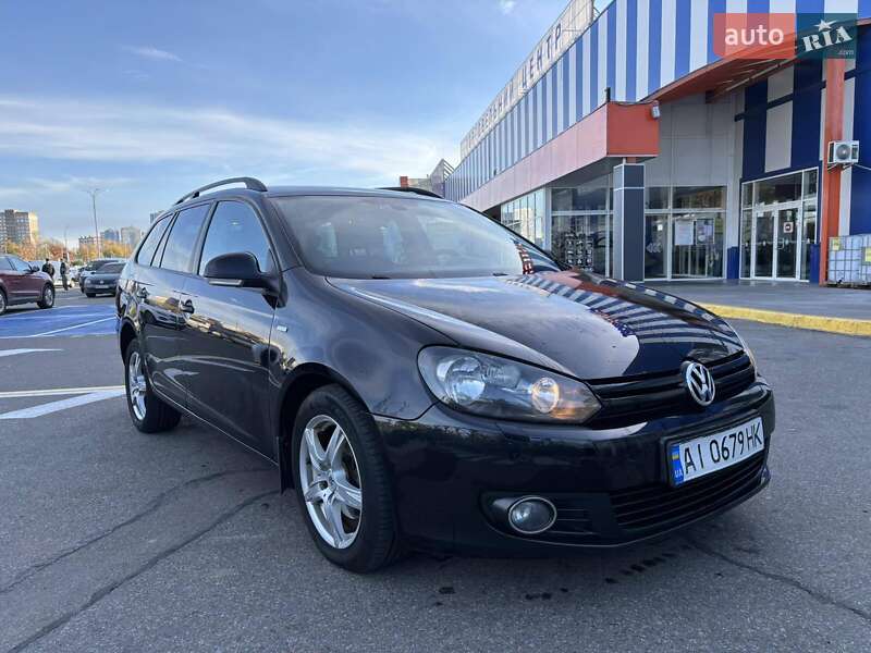 Универсал Volkswagen Golf 2013 в Киеве