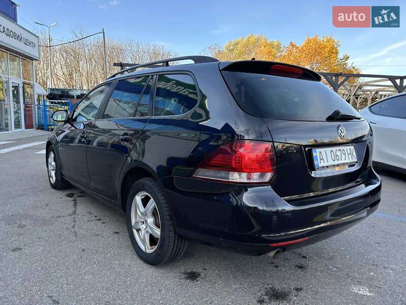 Универсал Volkswagen Golf 2013 в Киеве