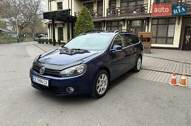 Универсал Volkswagen Golf 2010 в Черновцах