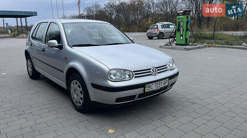 Хэтчбек Volkswagen Golf 1998 в Львове