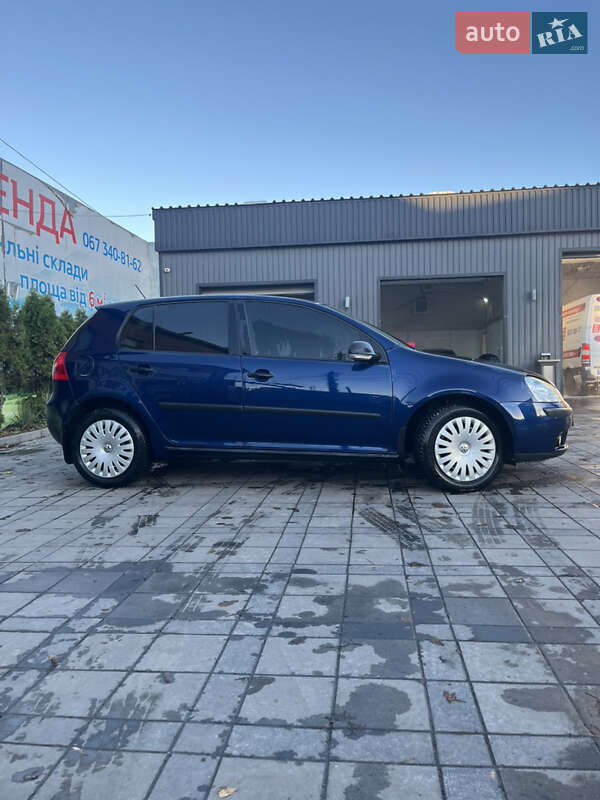 Хетчбек Volkswagen Golf 2008 в Вінниці