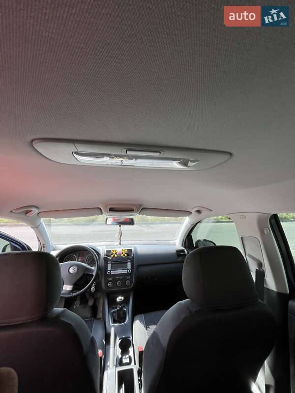 Хетчбек Volkswagen Golf 2008 в Вінниці