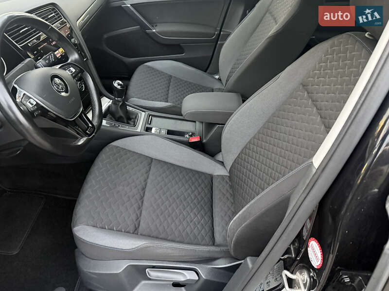 Універсал Volkswagen Golf 2018 в Стрию фото 26 Універсал Volkswagen Golf 2018 в Стрию