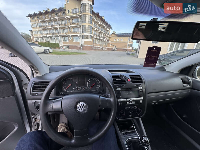 Хэтчбек Volkswagen Golf 2006 в Львове