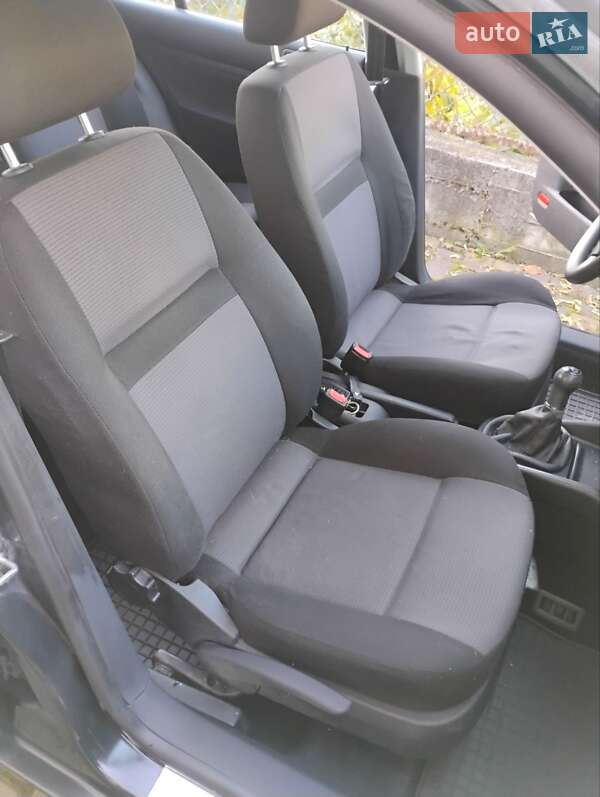 Хетчбек Volkswagen Golf 2000 в Стрию фото 9 Хетчбек Volkswagen Golf 2000 в Стрию