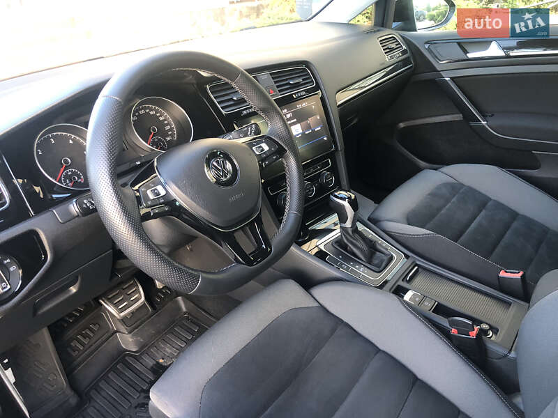 Універсал Volkswagen Golf 2018 в Стрию фото 37 Універсал Volkswagen Golf 2018 в Стрию