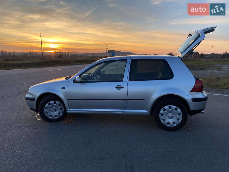 Хэтчбек Volkswagen Golf 1998 в Сопошине фото 5 Хэтчбек Volkswagen Golf 1998 в Сопошине