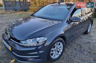 Універсал Volkswagen Golf 2017 в Городку