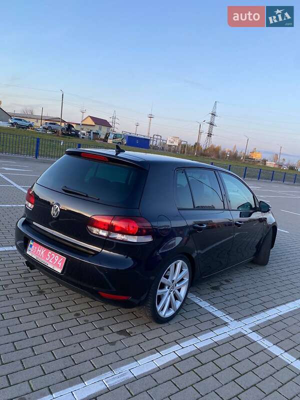 Хетчбек Volkswagen Golf 2009 в Нововолинську