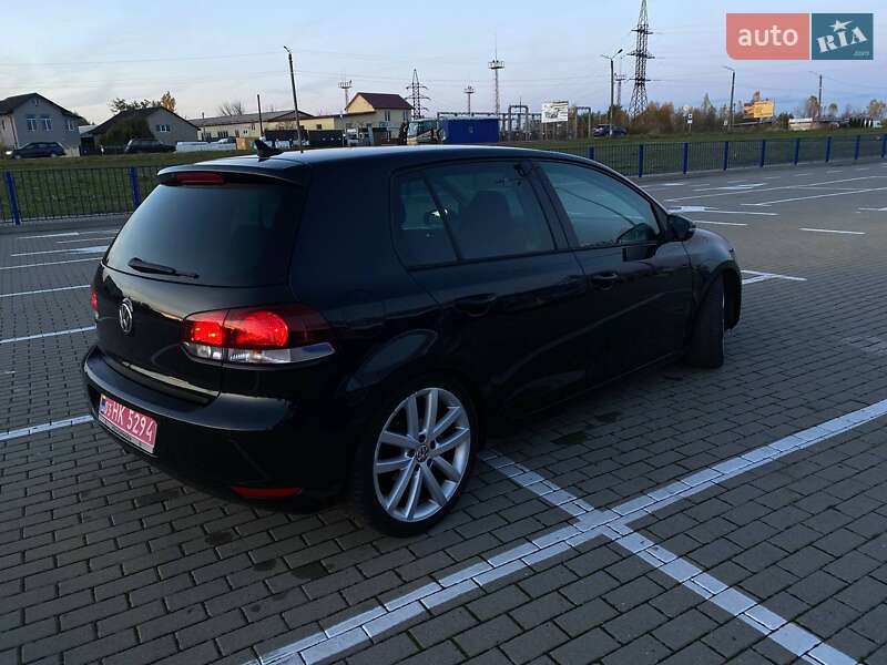 Хетчбек Volkswagen Golf 2009 в Нововолинську