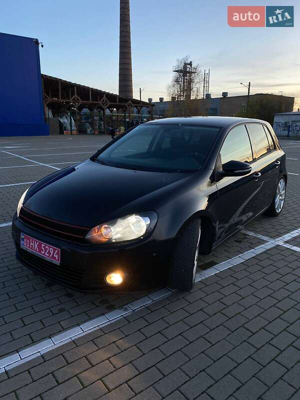 Хетчбек Volkswagen Golf 2009 в Нововолинську