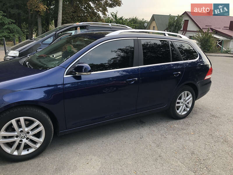Універсал Volkswagen Golf 2008 в Рівному