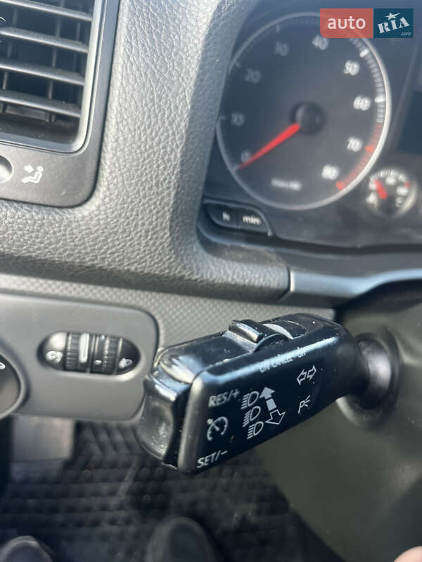 Хэтчбек Volkswagen Golf 2008 в Тернополе