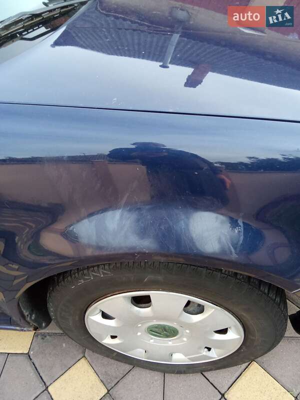 Хетчбек Volkswagen Golf 1997 в Виноградові