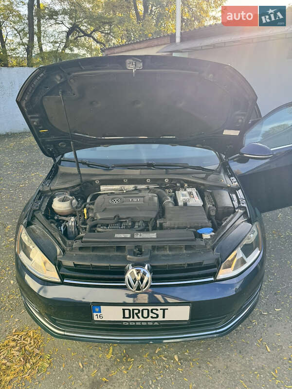 Универсал Volkswagen Golf 2015 в Одессе