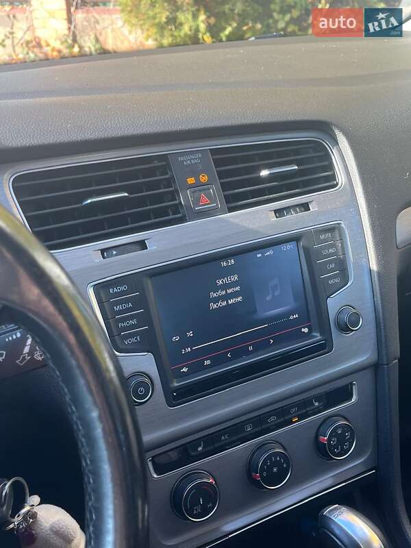 Універсал Volkswagen Golf 2015 в Бердичеві