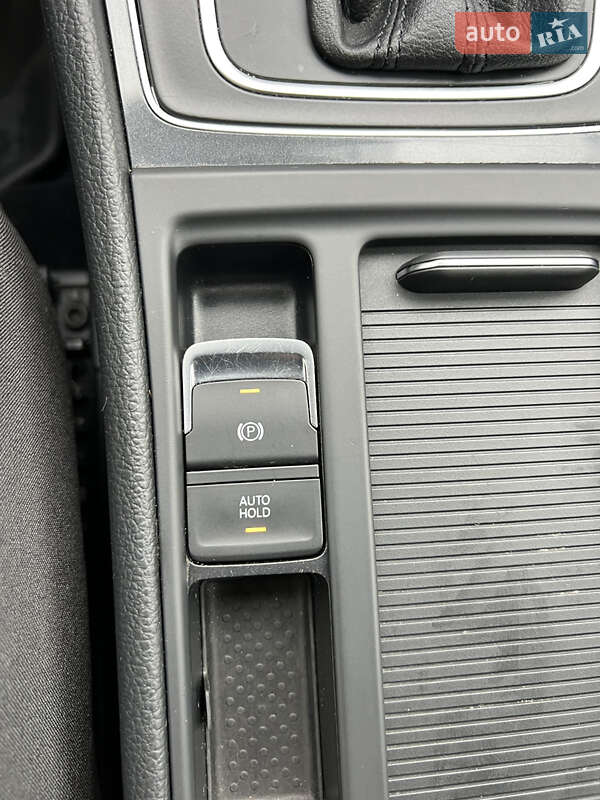 Універсал Volkswagen Golf 2018 в Ужгороді