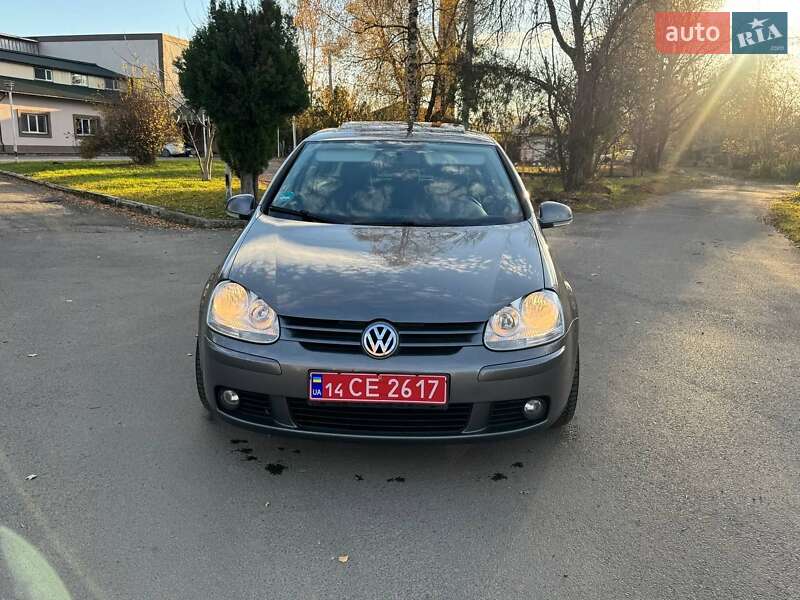 Хэтчбек Volkswagen Golf 2007 в Надворной